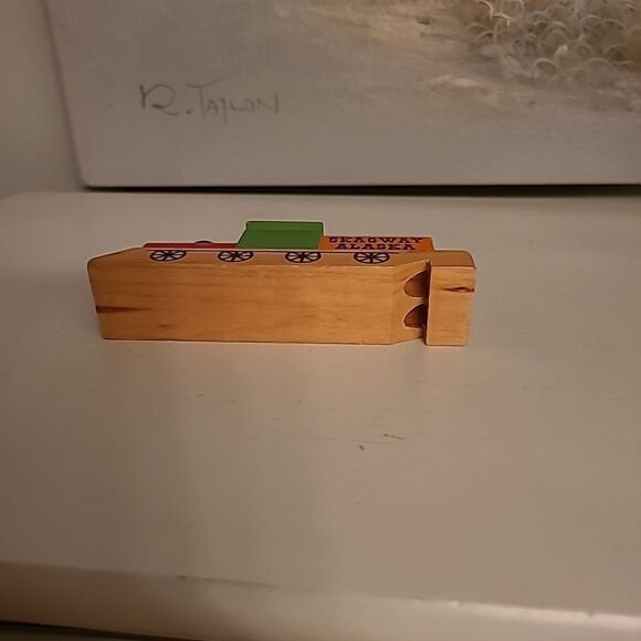 Skagway Alaska Souvenir Whistle - Picture 6 of 6